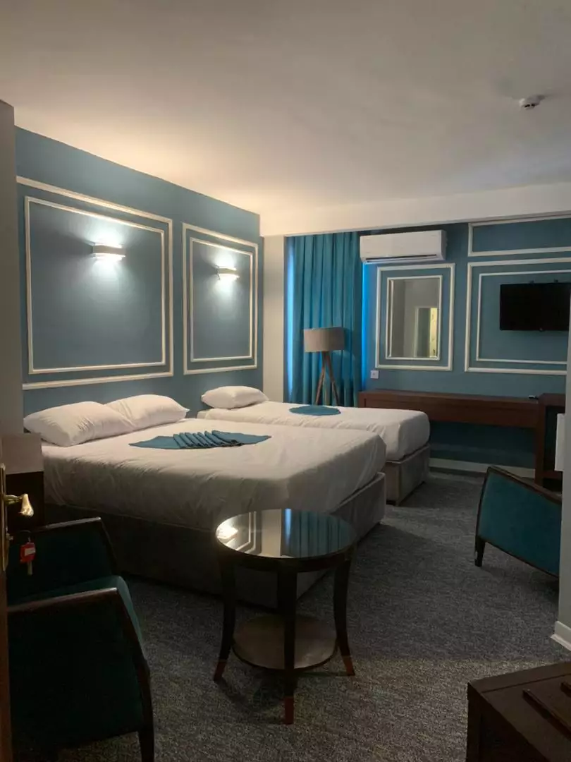 Alibaba https://cdn.alibaba.ir/ostorage/hotel-accommodation-images/68331832a1e6f83605b7334e_اتاق سه تخته .webp